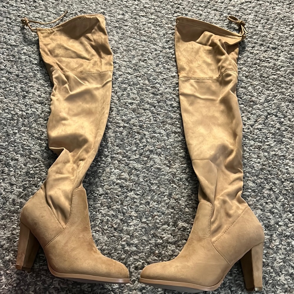 Women size 7.5 Catherine Malandrino monarch over the knee tan boot